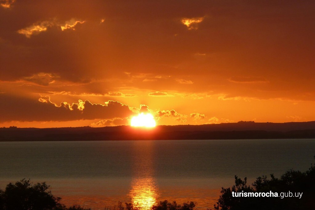 laguna-negra-035301600-1455913932 | Ambienta - Staging