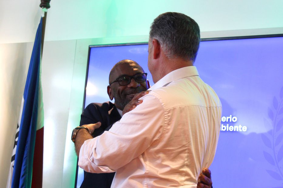 otuño y orsi | Ambienta - Staging