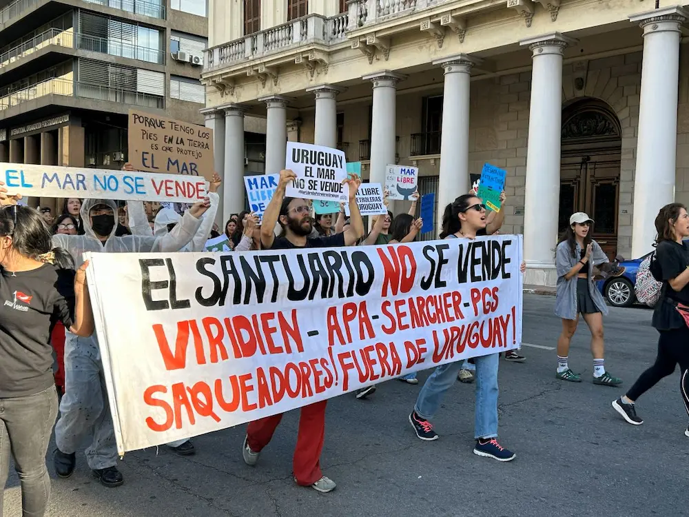 mar-libre-petroleras-uruguay-movilizacion-8 | Ambienta - Staging