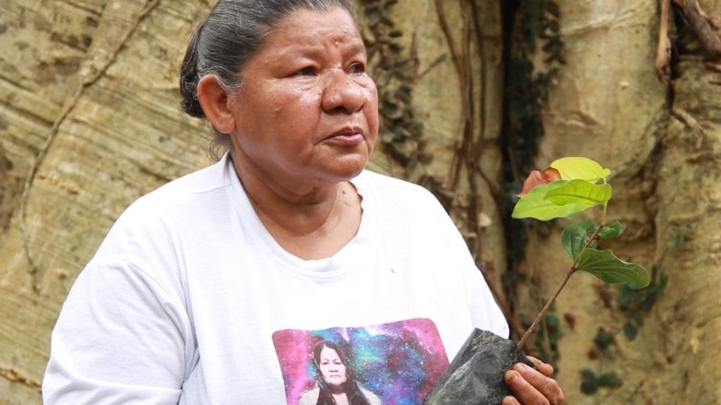 Nega Pataxó, lideresa indígena