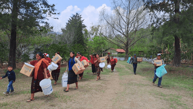 manos-unidas-ong-dia-mundial-agua-2024-22-marzo-mercado-guatemala-afopadi_7 | Ambienta