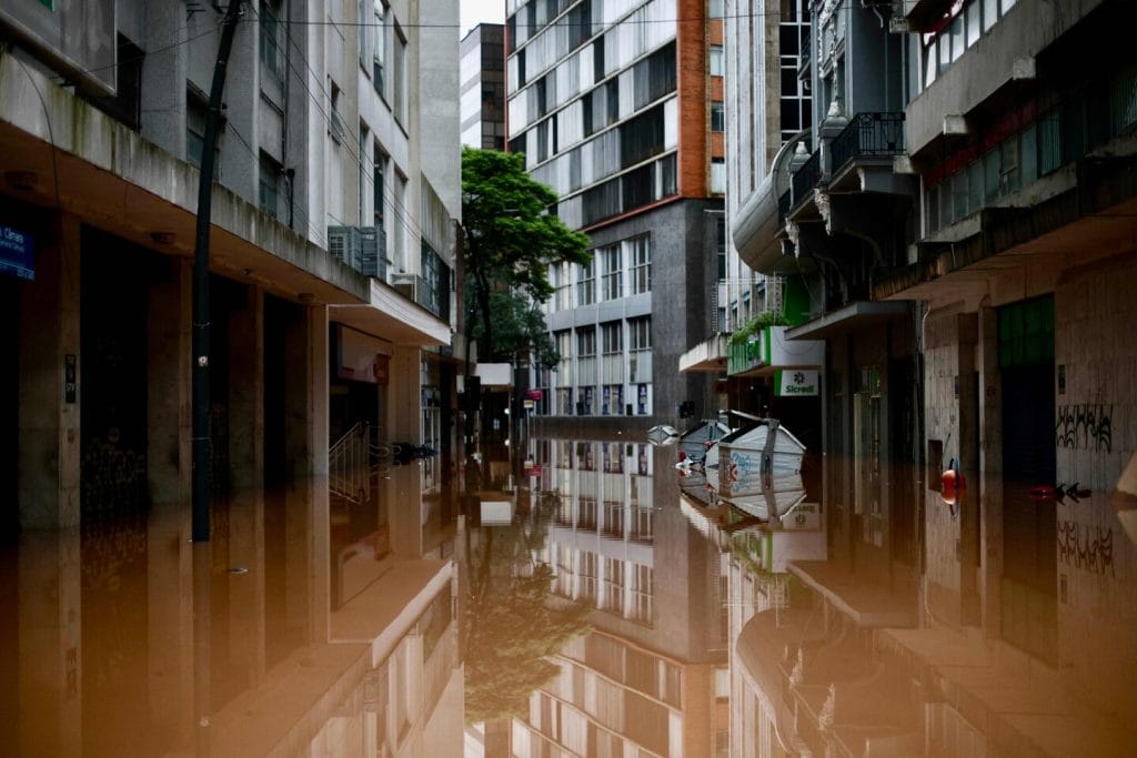 | Ambienta Brasil, inundaciones en Porto Alegre