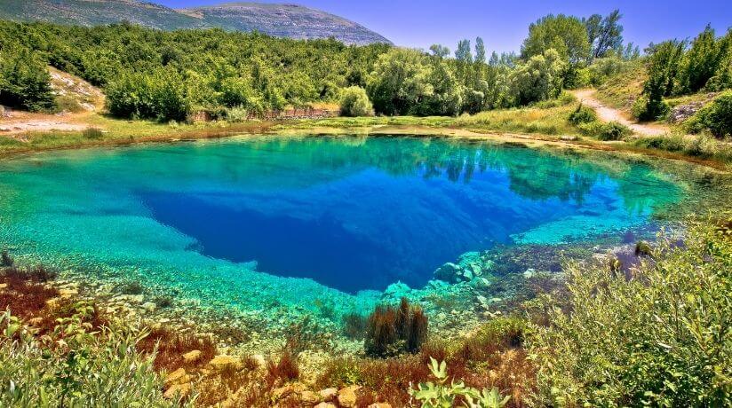 Ojo-de-la-Tierra-en-Croacia | Ambienta