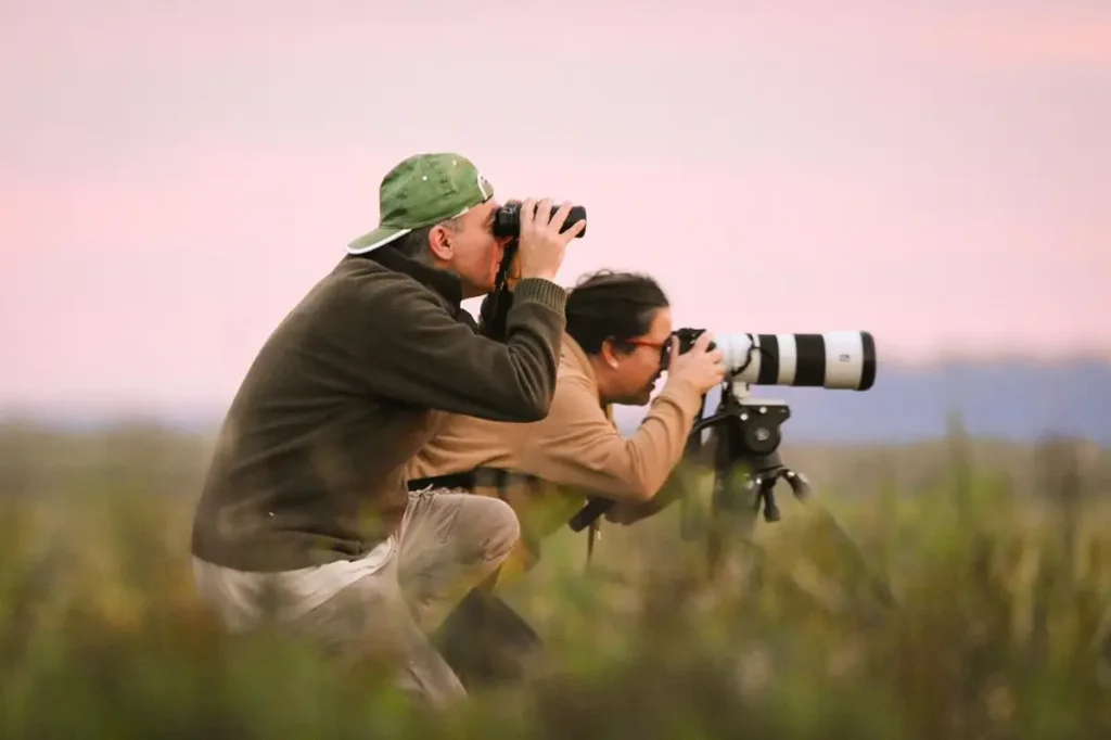 Manuela Lopez y Exequiel Caldas de Atenea Colectivo Films, realizadores de cine de naturaleza en Uruguay.