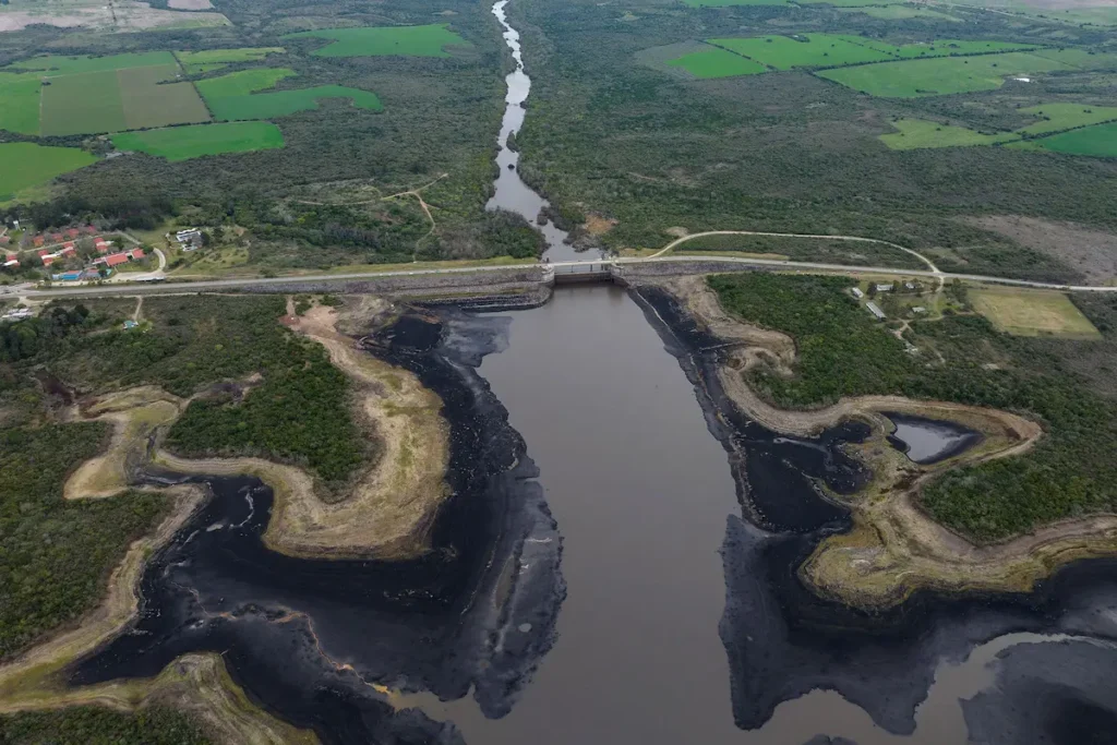 agua-potable-uruguay-represa-paso-severino | Ambienta Crisis de agua potable en Uruguay: niveles críticos en la represa de Paso Severino.