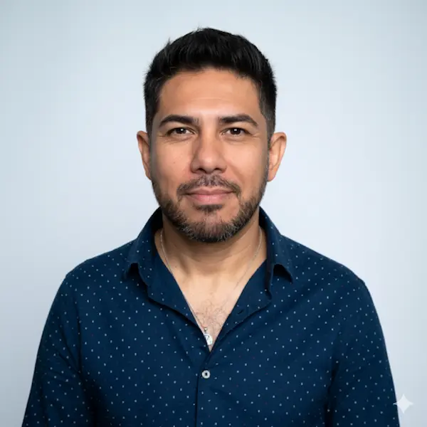 Sergio Pesce - Director Ambienta | Ambienta Sergio Pesce, periodista y director de Ambienta, diario digital sobre biodiversidad y sociedad en Uruguay.