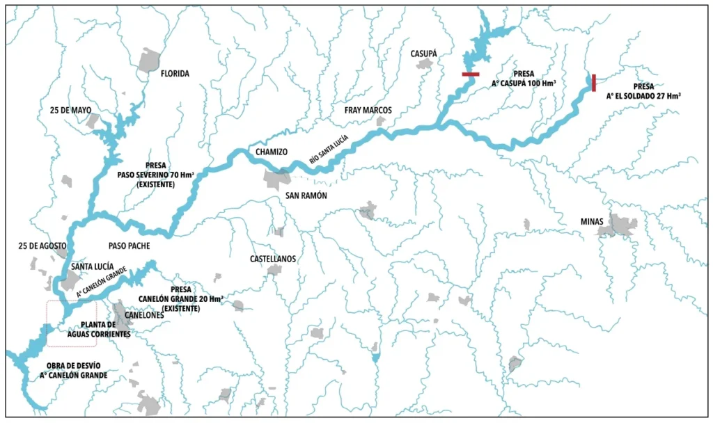 Mapa técnico de OSE de 2013 que detalla el estudio encomendado para la ubicación proyectada de la represa de Casupá, el río Santa Lucía y la planta de Aguas Corrientes en Uruguay.